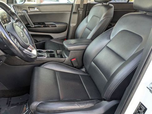 Used 2020 Kia Sportage EX FWD image 21