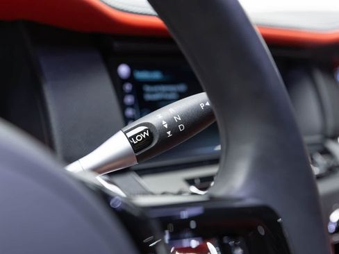 Used 2021 Rolls-Royce Cullinan AWD/4WD image 20