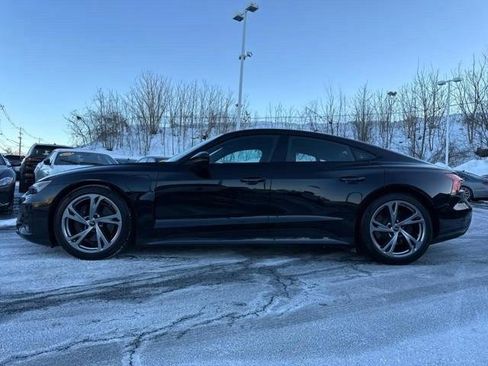 Used 2023 Audi e-tron GT Premium Plus image 4
