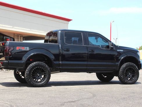 Used 2017 Ford F150 Lariat AWD/4WD image 3