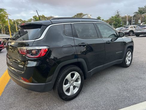 Used 2021 Jeep Compass Latitude image 21