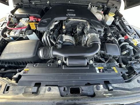 Used 2021 Jeep Gladiator Rubicon w/ LED Lighting Group image 26