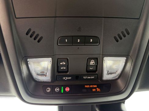 Used 2022 Cadillac XT4 Premium Luxury w/ Enhanced Visibility Package AWD/4WD image 17