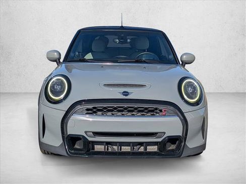 Used 2022 MINI Cooper S image 2