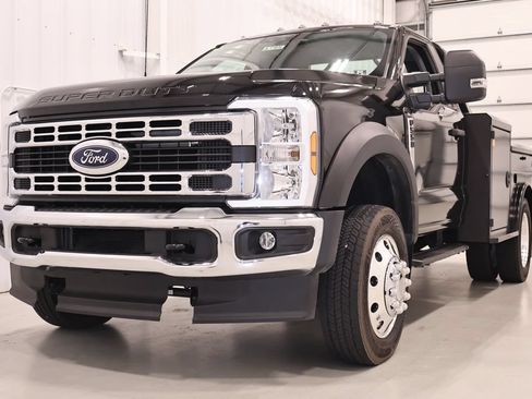 Certified 2025 Ford F550 4x4 Regular Cab Super Duty image 6