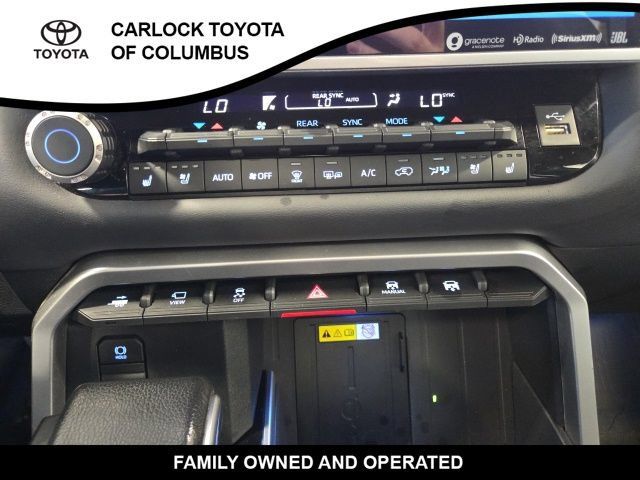 Used 2023 Toyota Sequoia Platinum AWD/4WD image 30