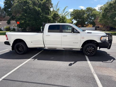 Used 2019 RAM 3500 Big Horn w/ Max Tow Package AWD/4WD image 2
