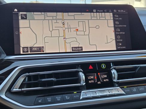 Used 2019 BMW X5 xDrive50i w/ M Sport Package AWD/4WD image 19