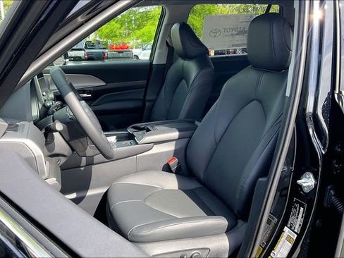 New 2026 Toyota Grand Highlander AWD Hybrid image 9