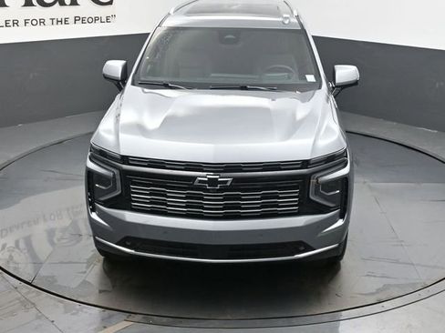 New 2026 Chevrolet Suburban High Country image 38