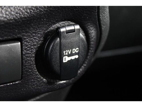 Used 2015 Jeep Wrangler Unlimited Sahara w/ Connectivity Group image 27