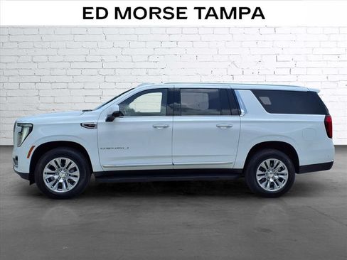 Used 2025 GMC Yukon XL Denali AWD/4WD image 2