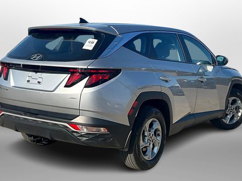 Used 2023 Hyundai Tucson SE image 11