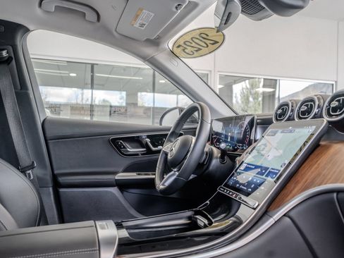 Certified 2025 Mercedes-Benz GLC 350e 4MATIC image 18