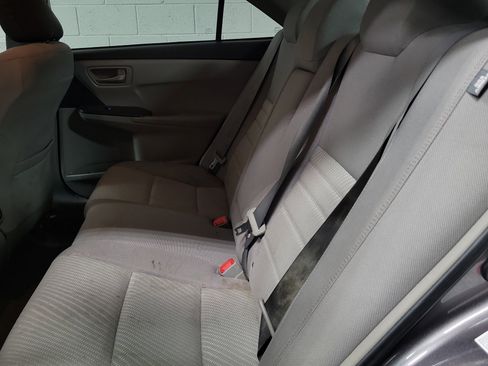 Used 2015 Toyota Camry LE image 8