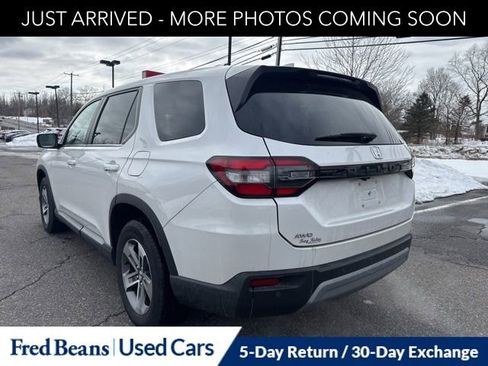 Used 2023 Honda Pilot EX-L image 6