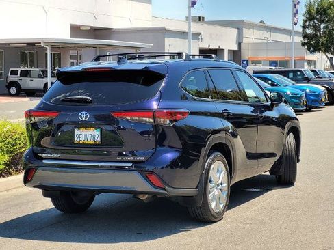 Used 2023 Toyota Highlander Limited AWD/4WD image 4