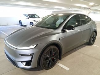Used 2026 Tesla Model Y Performance AWD/4WD video 1