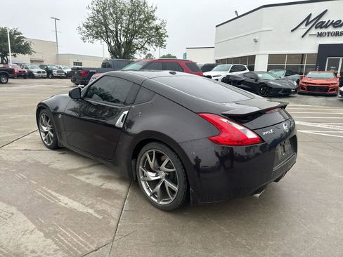 Used 2014 Nissan 370Z Touring w/ Sport Package image 2