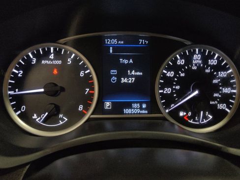 Used 2019 Nissan Sentra SV image 23