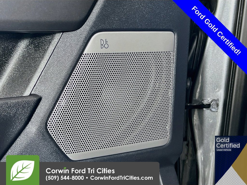 Used 2025 Ford F350 Lariat w/ Black Appearance Package AWD/4WD image 12