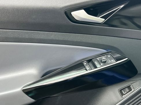 Used 2022 Volkswagen ID.4 Pro S image 13