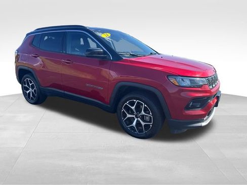 Used 2024 Jeep Compass Limited AWD/4WD image 8