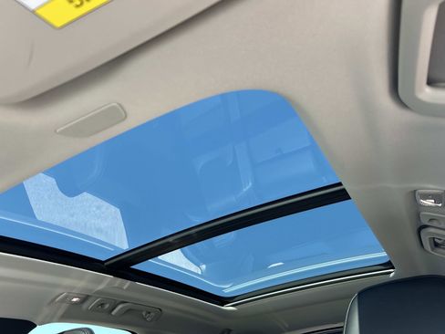 Certified 2024 Volvo XC60 B5 Core w/ Protection Package Premier image 11