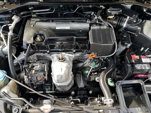 Used 2016 Honda Accord Sport image 16