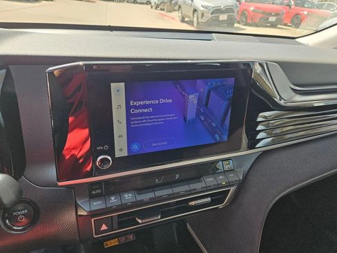 Used 2025 Toyota Camry LE image 21