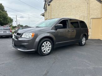 Used 2019 Dodge Grand Caravan SE image 1