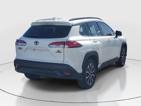 Certified 2023 Toyota Corolla Cross SE image 7