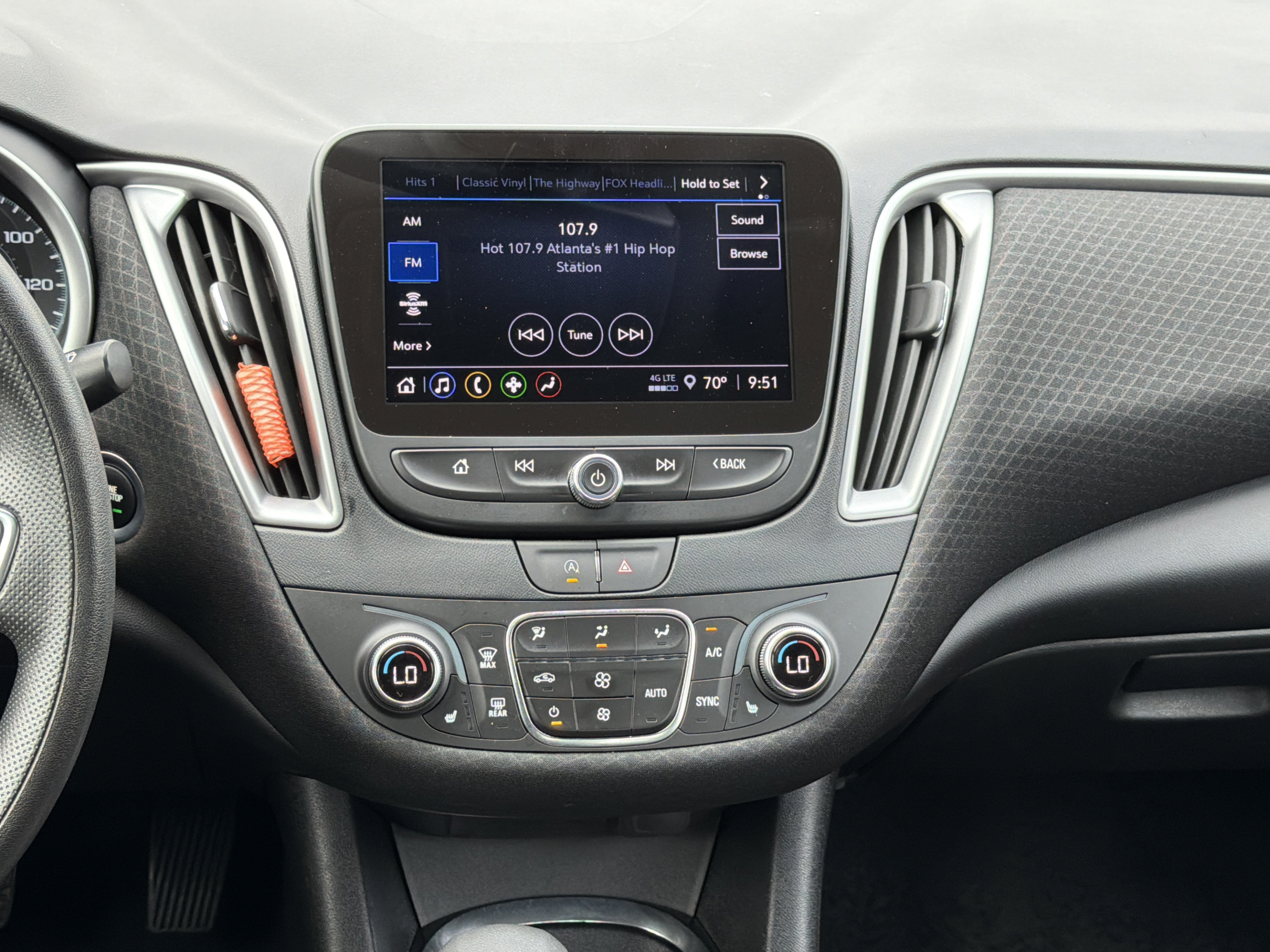 Used 2025 Chevrolet Malibu LT FWD image 17