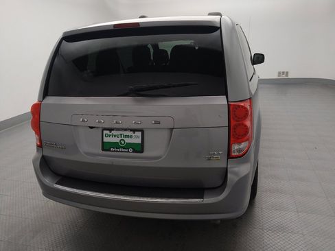 Used 2019 Dodge Grand Caravan SXT FWD image 7