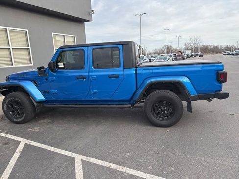 Used 2021 Jeep Gladiator Sport image 16