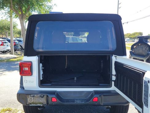Used 2021 Jeep Wrangler Unlimited Sport AWD/4WD image 14