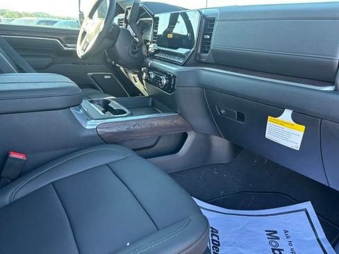 New 2026 GMC Sierra 2500 SLT w/ SLT Premium Package AWD/4WD image 24