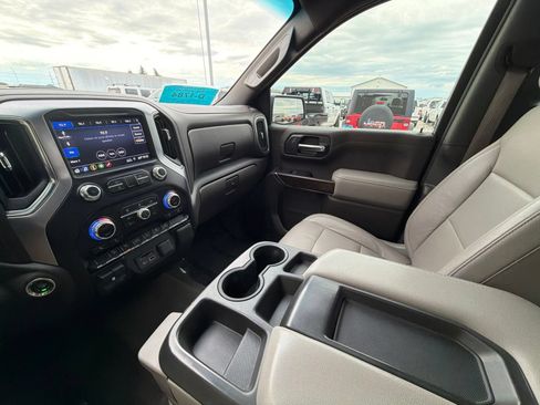 Used 2019 GMC Sierra 1500 SLT w/ X31 Off-Road Package AWD/4WD image 30