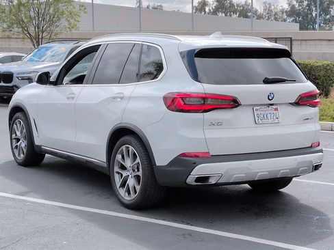 Certified 2023 BMW X5 xDrive40i w/ Premium Package AWD/4WD image 8