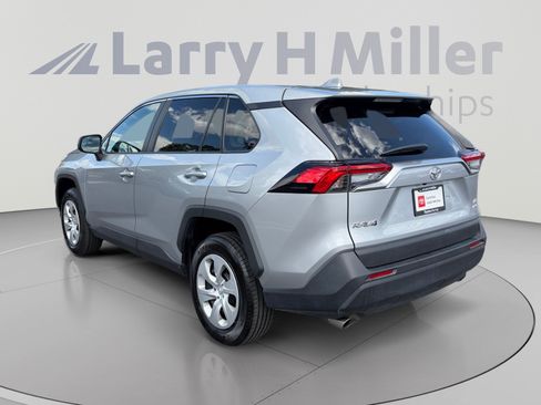 Used 2025 Toyota RAV4 LE AWD/4WD image 3