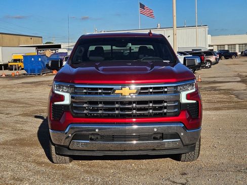 Used 2024 Chevrolet Silverado 1500 LTZ image 9