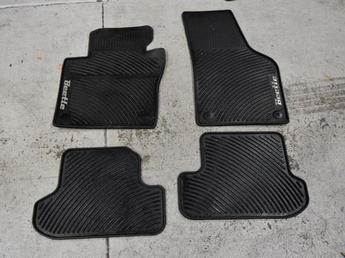 Used 2017 Volkswagen Beetle 1.8T SEL image 53