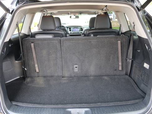 Used 2015 Toyota Highlander Limited FWD image 37
