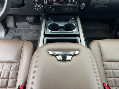Used 2024 Nissan Titan Platinum Reserve w/ Moonroof Package image 17
