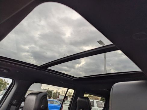 Used 2025 Jeep Wagoneer Series II image 27