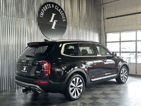 Used 2022 Kia Telluride SX image 3