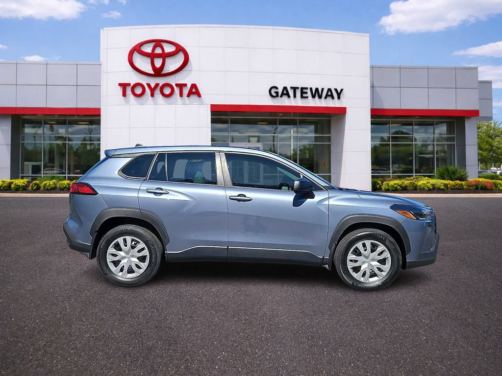 Used 2023 Toyota Corolla Cross L FWD image 4