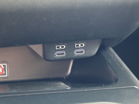 Used 2025 Lexus UX 300h FWD w/ Accessory Package (Z1) image 26