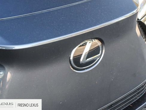 Used 2025 Lexus RZ 300e image 11