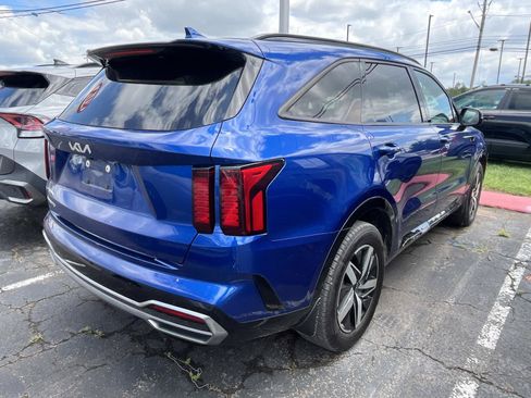Used 2023 Kia Sorento S FWD image 6